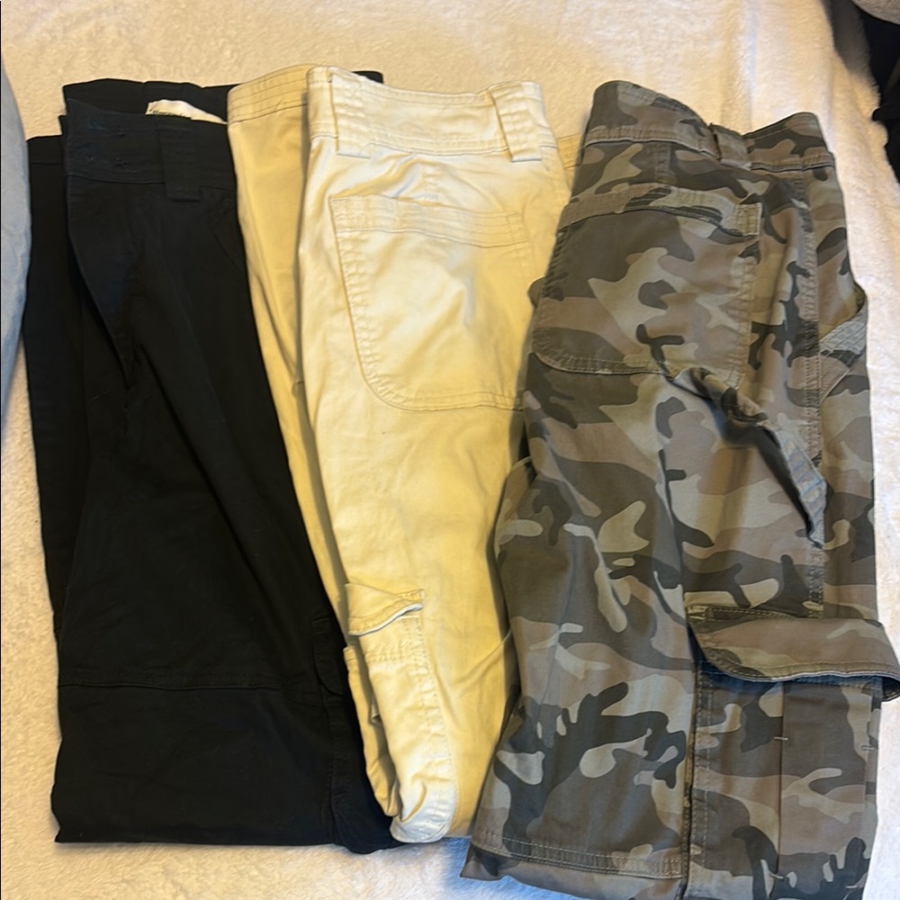 3 CARGO Abercrombie & Fitch Pants